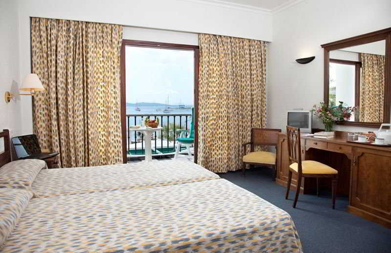 Hotel Sis Pins Port de Pollenca Exterior photo