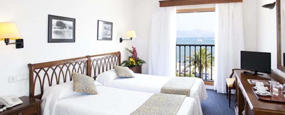 Hotel Sis Pins Port de Pollenca Exterior photo