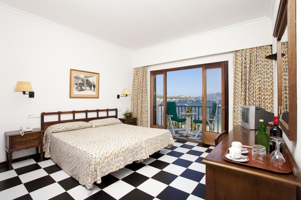 Hotel Sis Pins Port de Pollenca Exterior photo